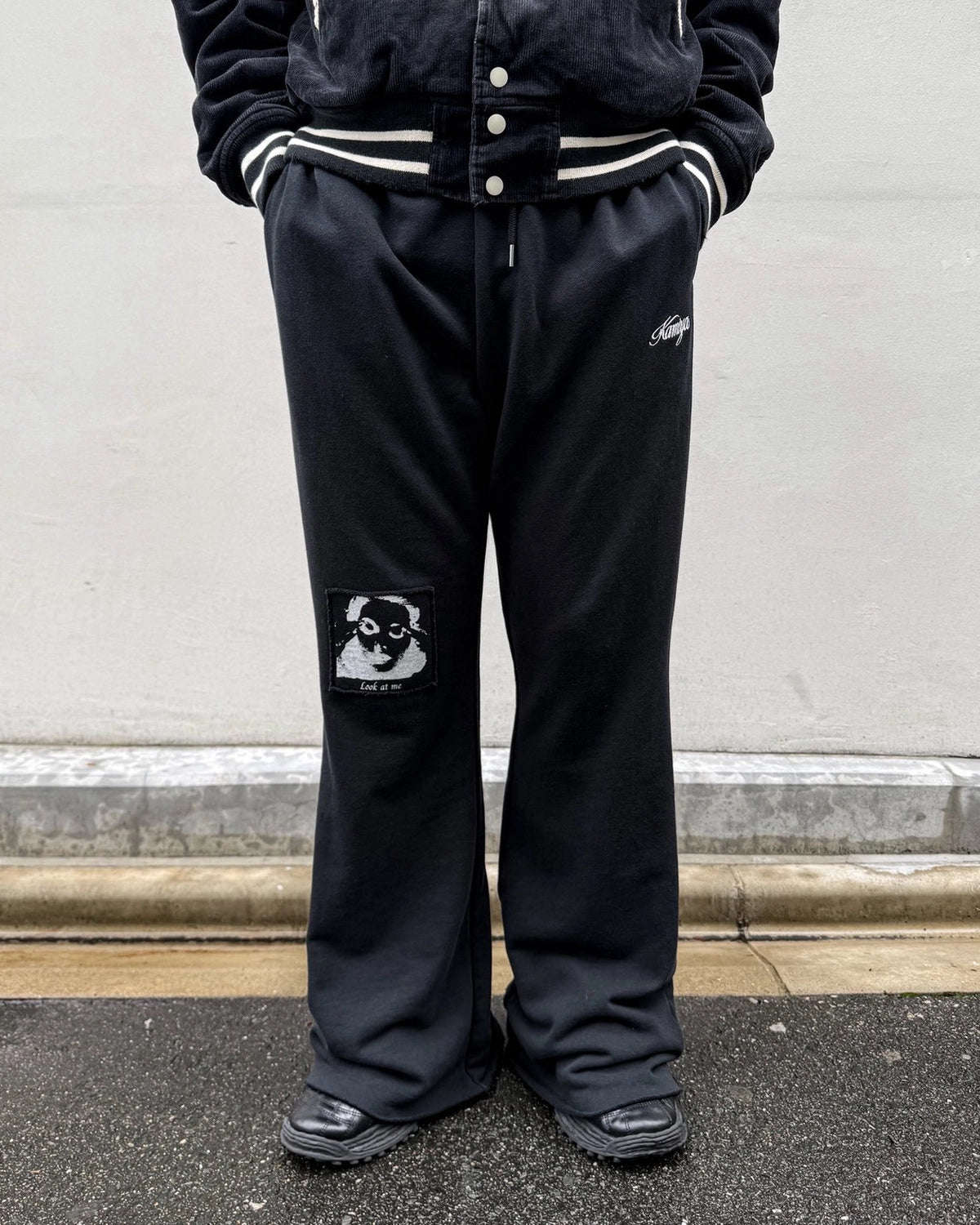 KAMIYA の "Girl Patch" Bootcut Sweat Pants (G17PT103)