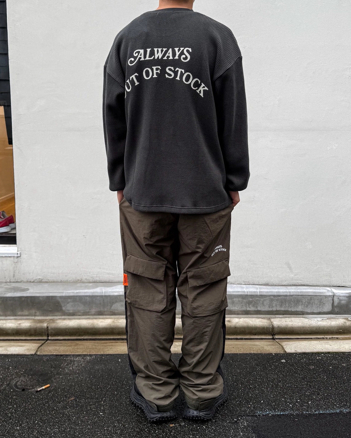 ALWAYS OUT OF STOCK / BASIC LOGO THERMAL L/S TEE (HA-026203404)