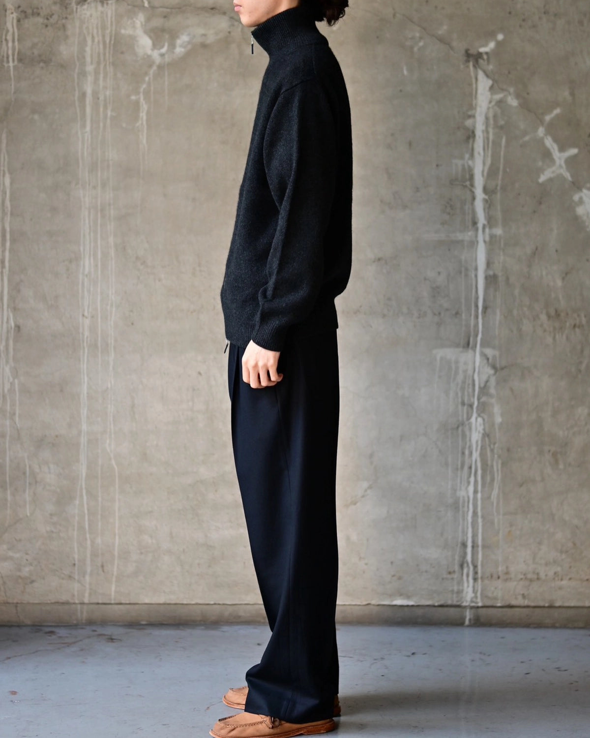 BATONER / MIDDLE WEIGHT INNOCENT CASHMERE DRIVERS KNIT (BN-FE-014)
