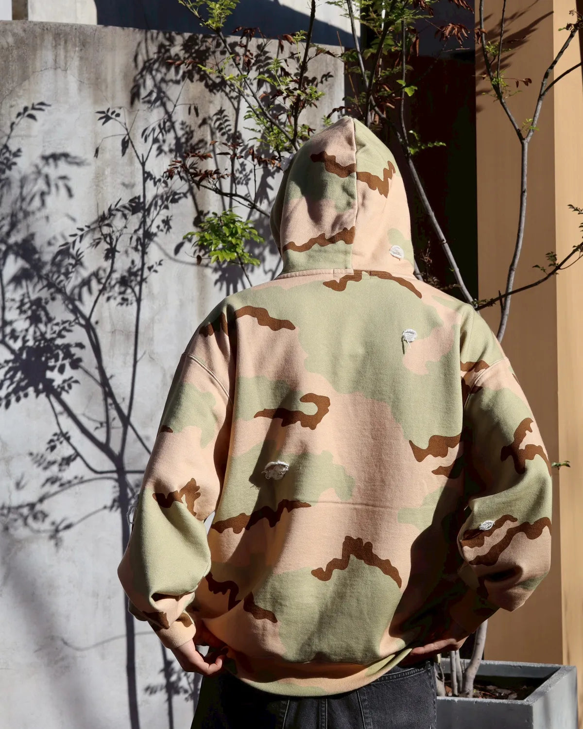 BoTT / Henley-Neck Camo Hoodie