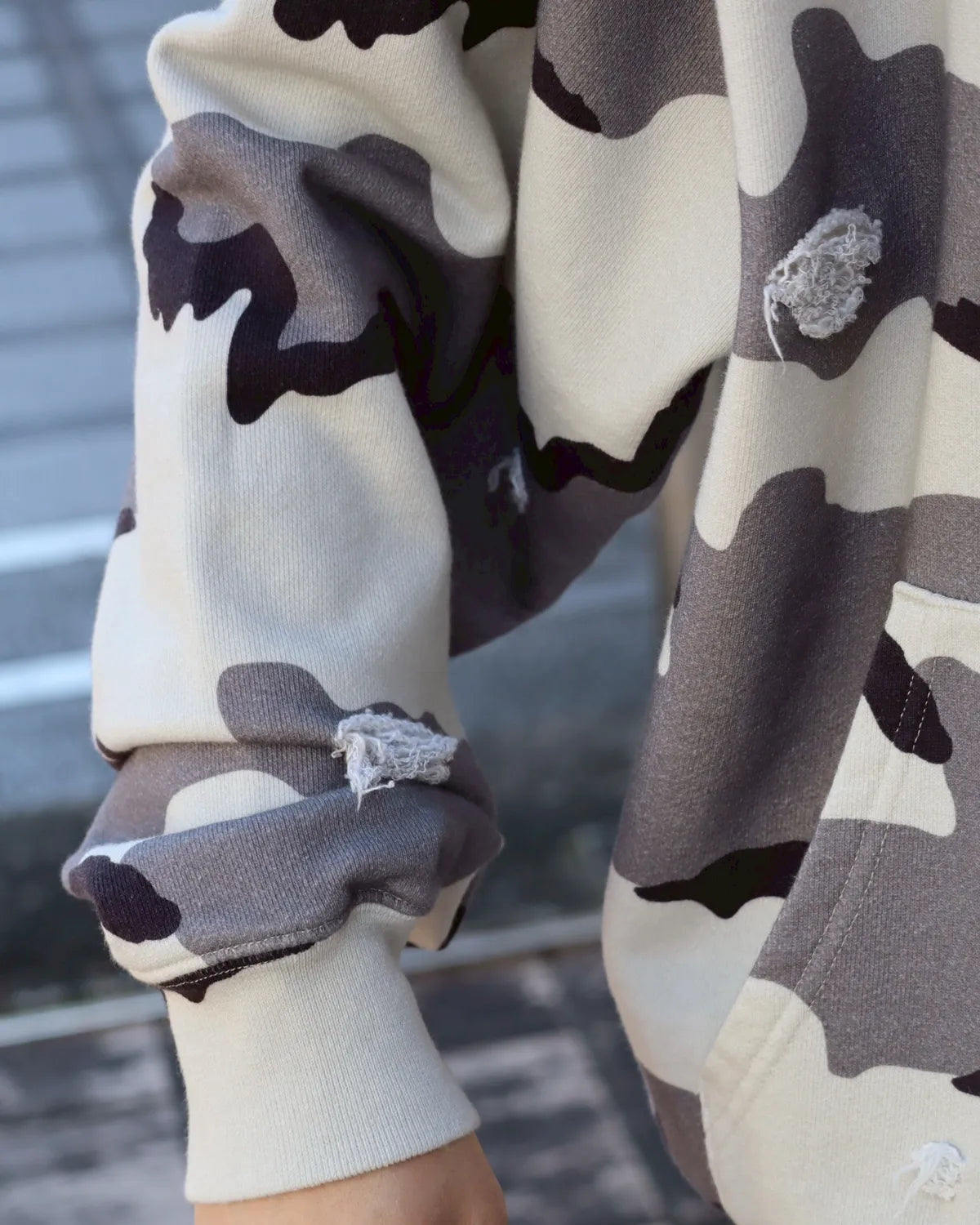 BoTT / Henley-Neck Camo Hoodie