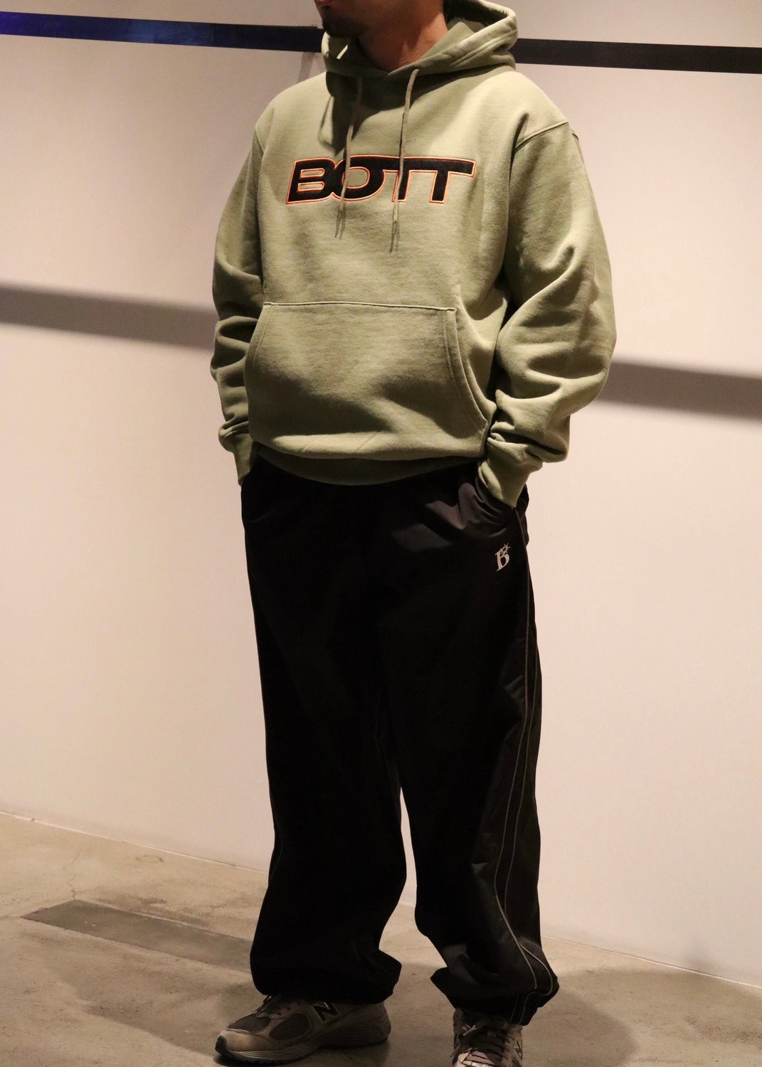 BoTT / V2 Logo Hoodie