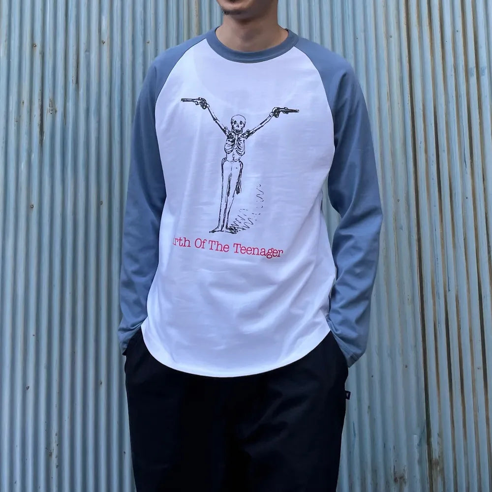 BoTT / Hands Up Raglan LS Tee