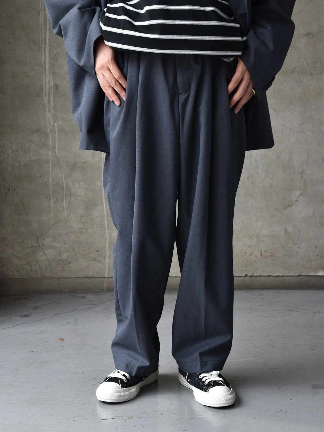COOTIE PRODUCTIONS® / T/W Saxony 2 Tuck Wide Easy Trousers (CTE-25A107)