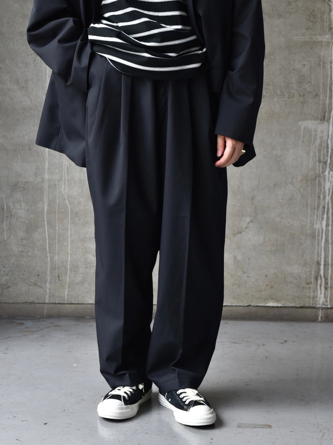 COOTIE PRODUCTIONS® / T/W Saxony 2 Tuck Wide Easy Trousers (CTE-25A107)