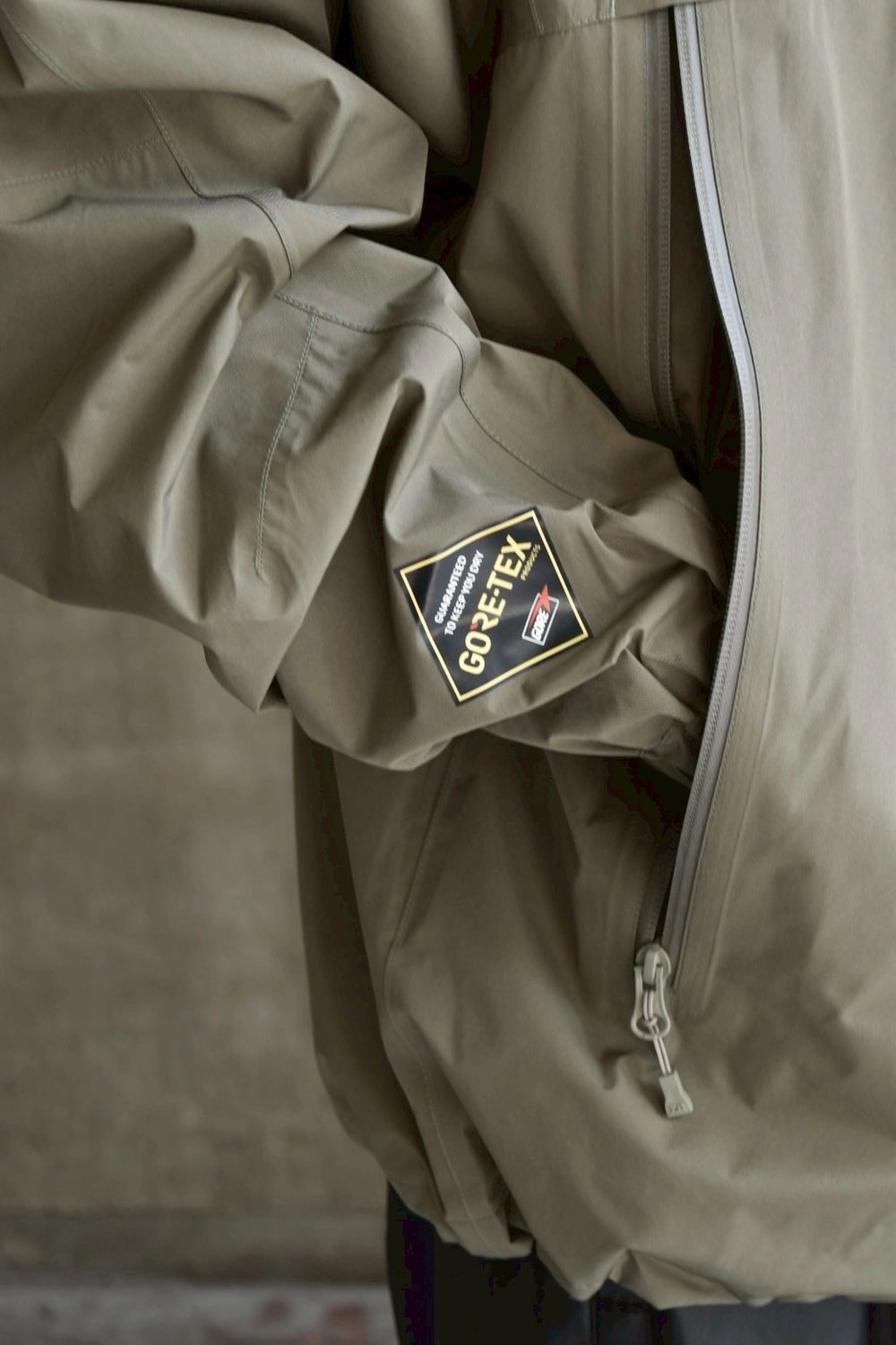 DAIWA PIER39 / GORE-TEX TECH MIL SHELL JACKET (BJ-10025W)