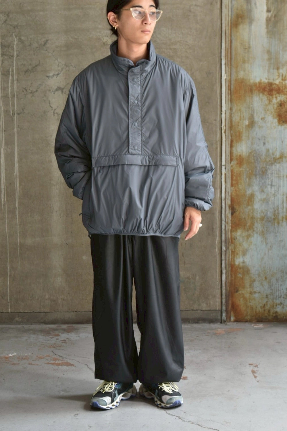 DAIWA PIER39 / TECH REVERSIBLE PULLOVER PUFF JACKET (BW-62025W)