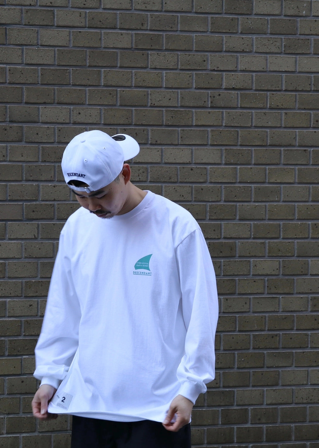 DESCENDANT Fit out LS ホワイト Fit out LS - Revolution Web Store DESCENDANT Fit out LS ホワイト Fit out LS - Revolution Web Store