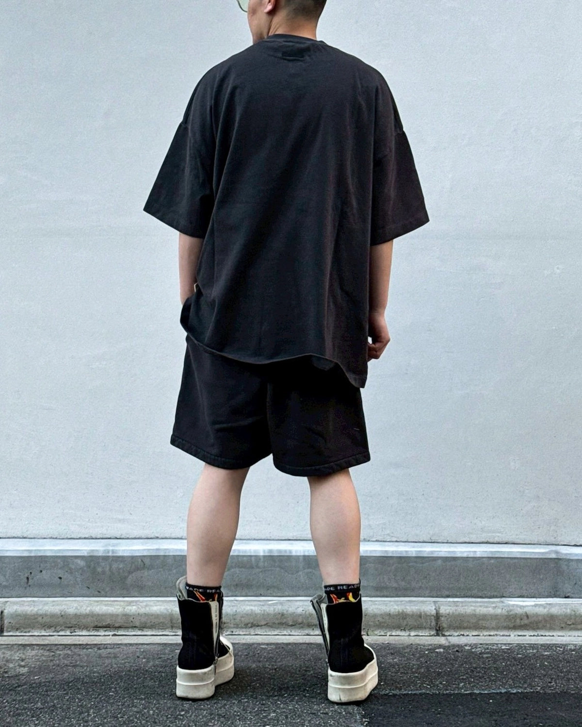 ESSENTIALS / SIGNATURE CLASSIC SHORT (160SP262003F)