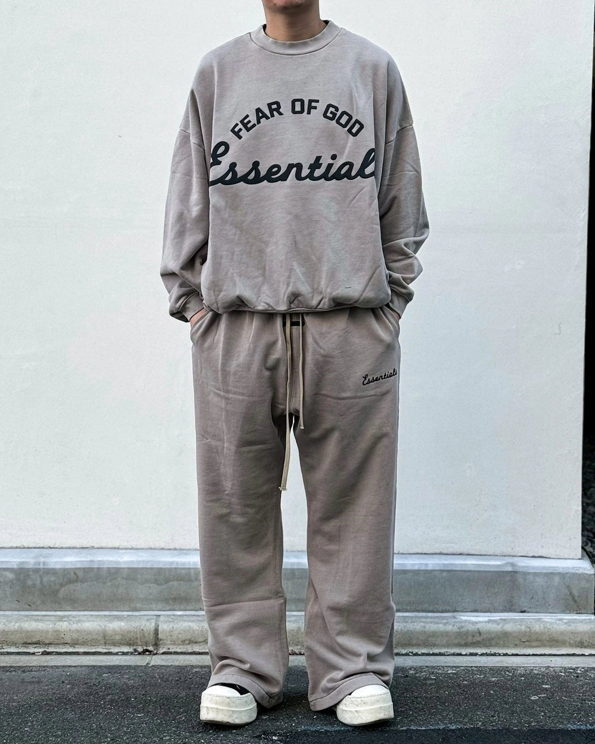 ESSENTIALS / TRANING 90'S CREWNECK SWEATSHIRT (192SP264451F)