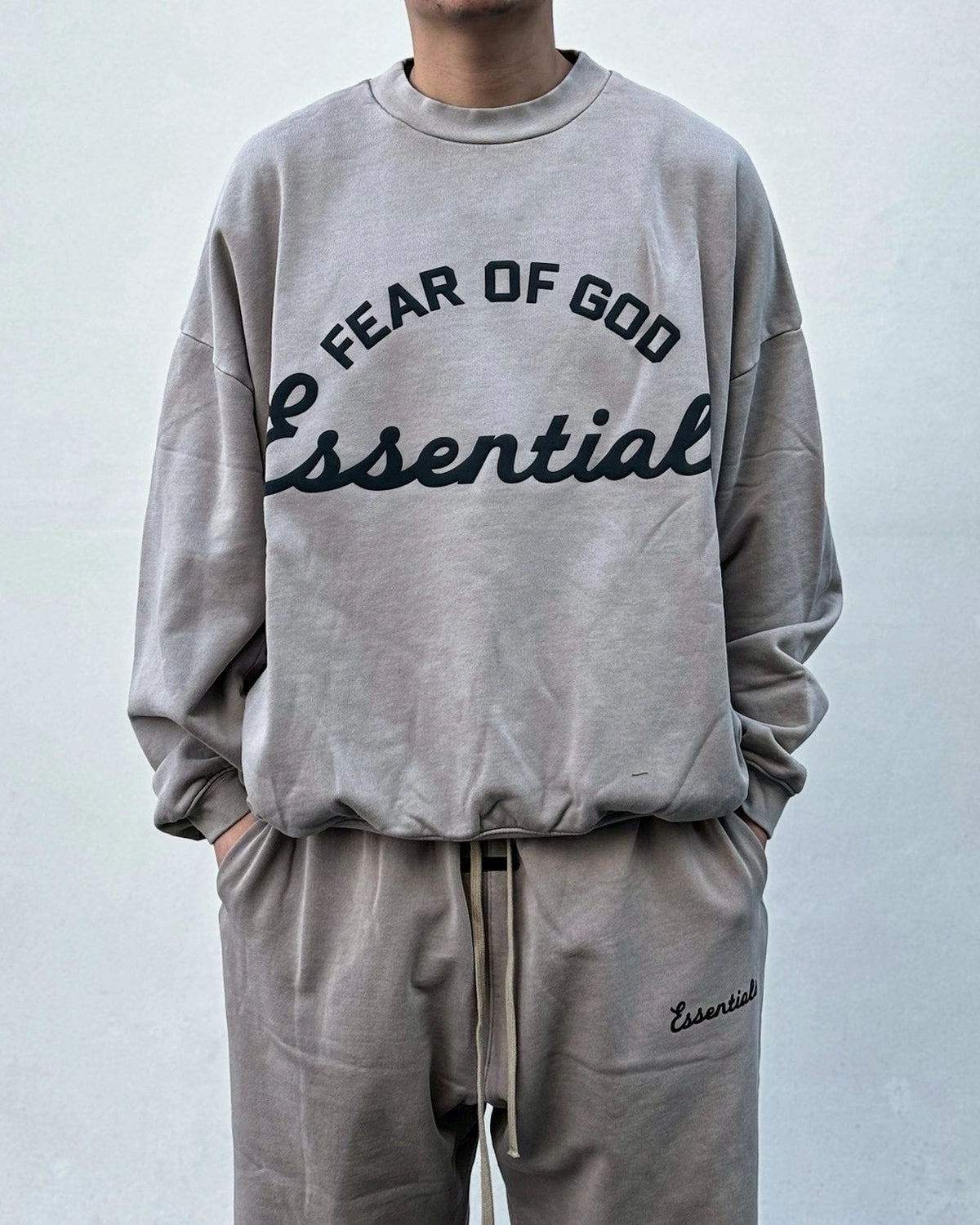 ESSENTIALS / TRANING 90'S CREWNECK SWEATSHIRT (192SP264451F)