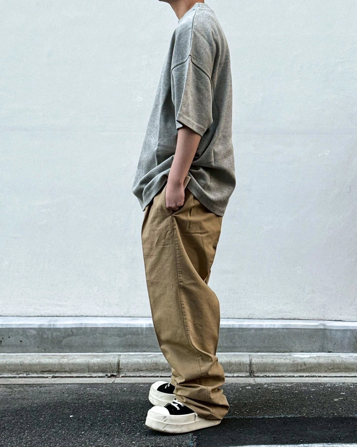 ESSENTIALS / SIGNATURE 90'S SHORT SLEEVE TEE (125SP264411F)