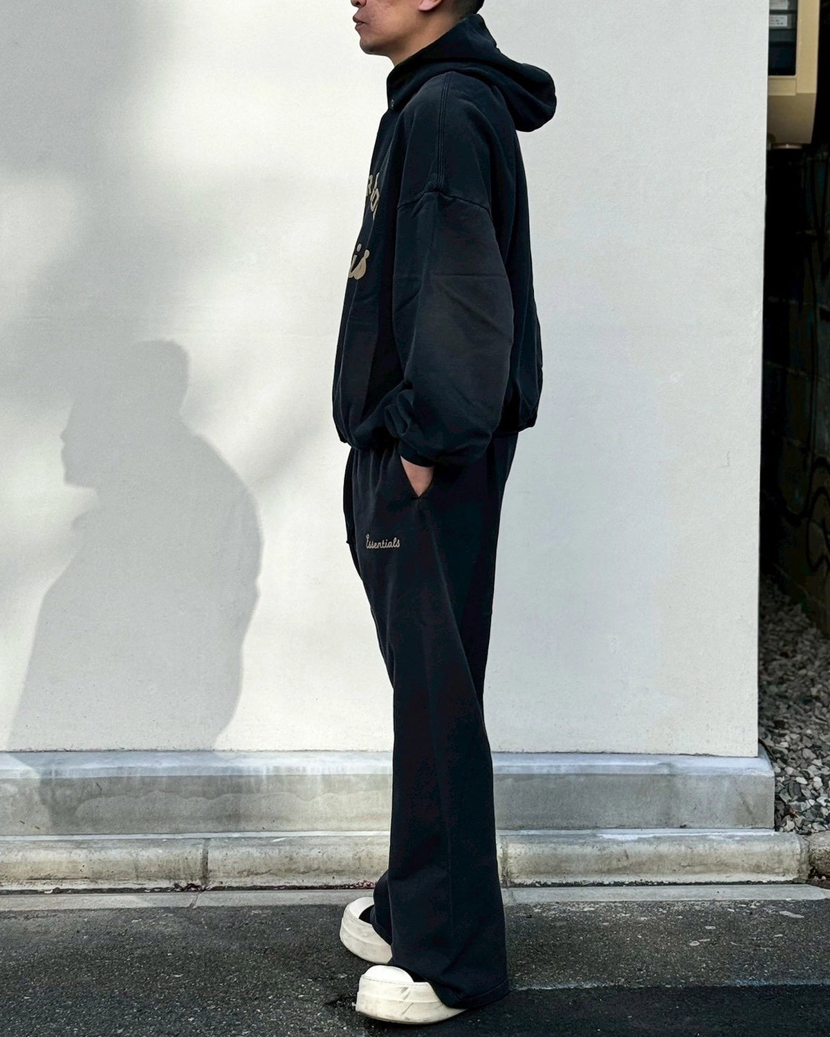 ESSENTIALS / TRAINING CLASSIC FIT FLARE SWEAT PANT (130SP268651F)