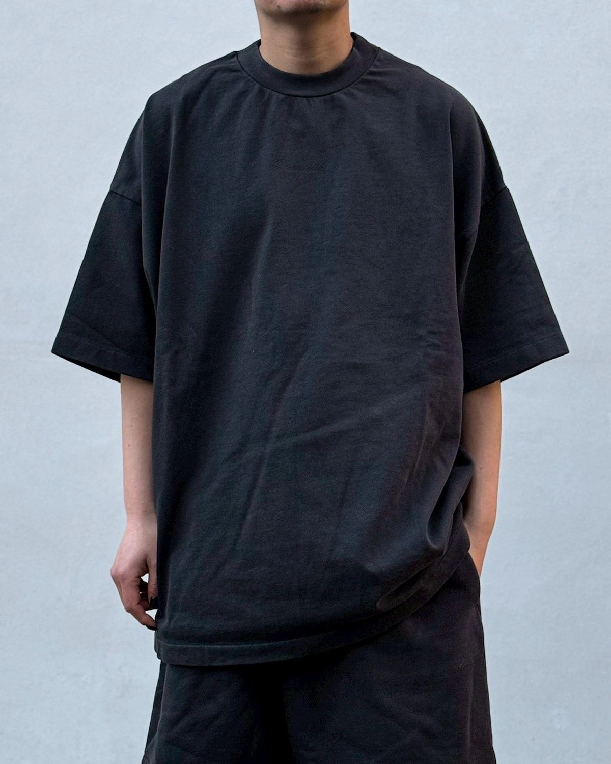 ESSENTIALS / SIGNATURE 90'S SHORT SLEEVE TEE (125SP264411F)