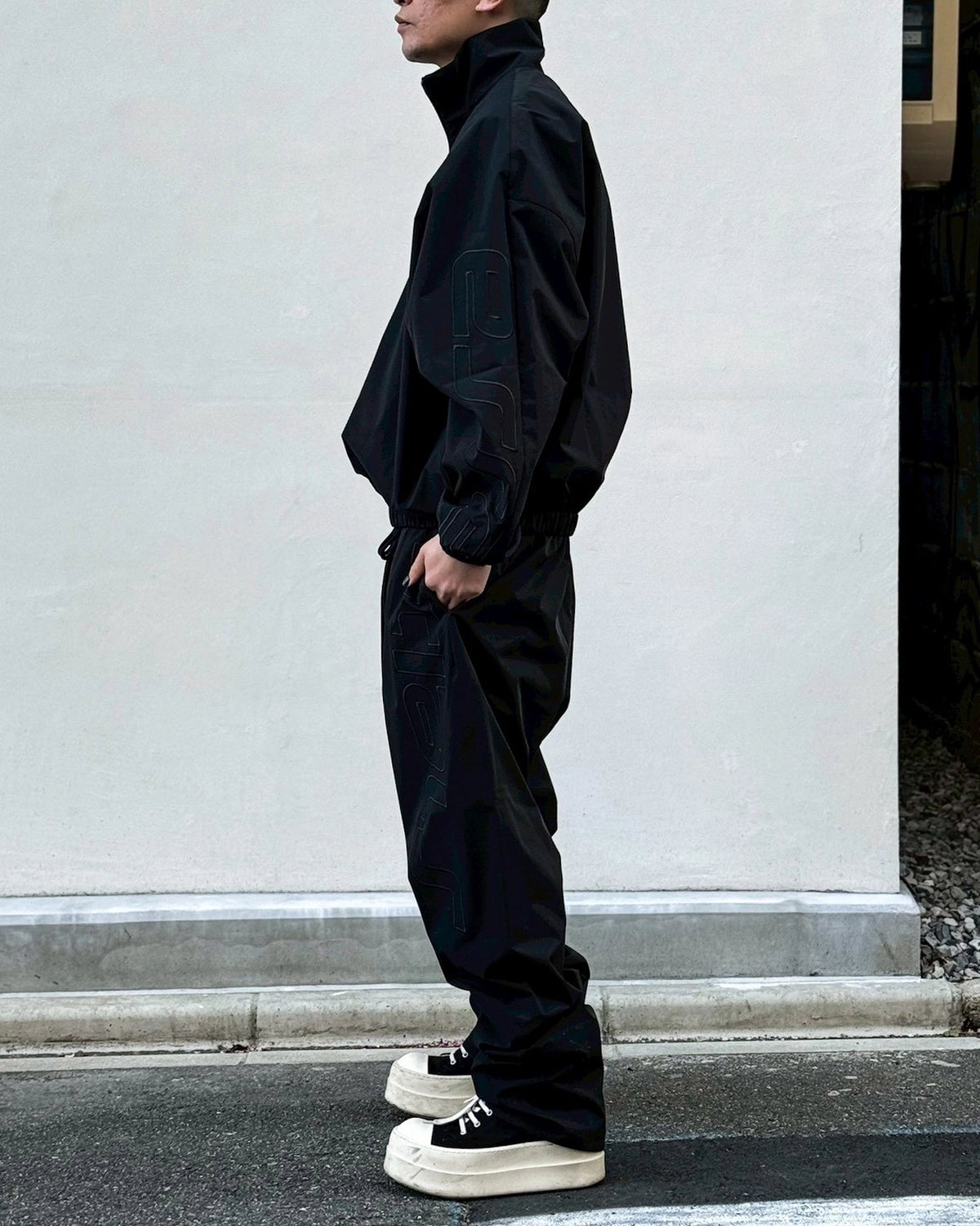 ESSENTIALS / ACTIVE TRACE TRACK PANT (130SP268291F)