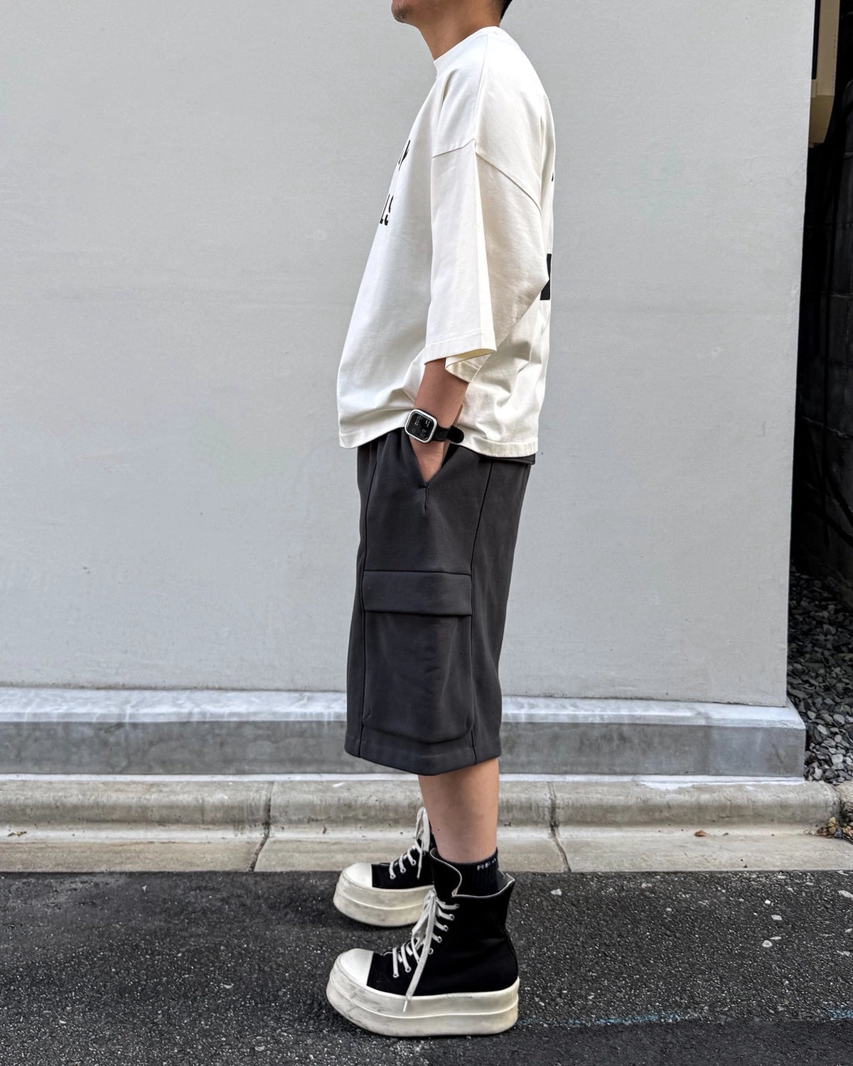 ESSENTIALS / Merch Tee Boxy Fit (RW00268-0034)