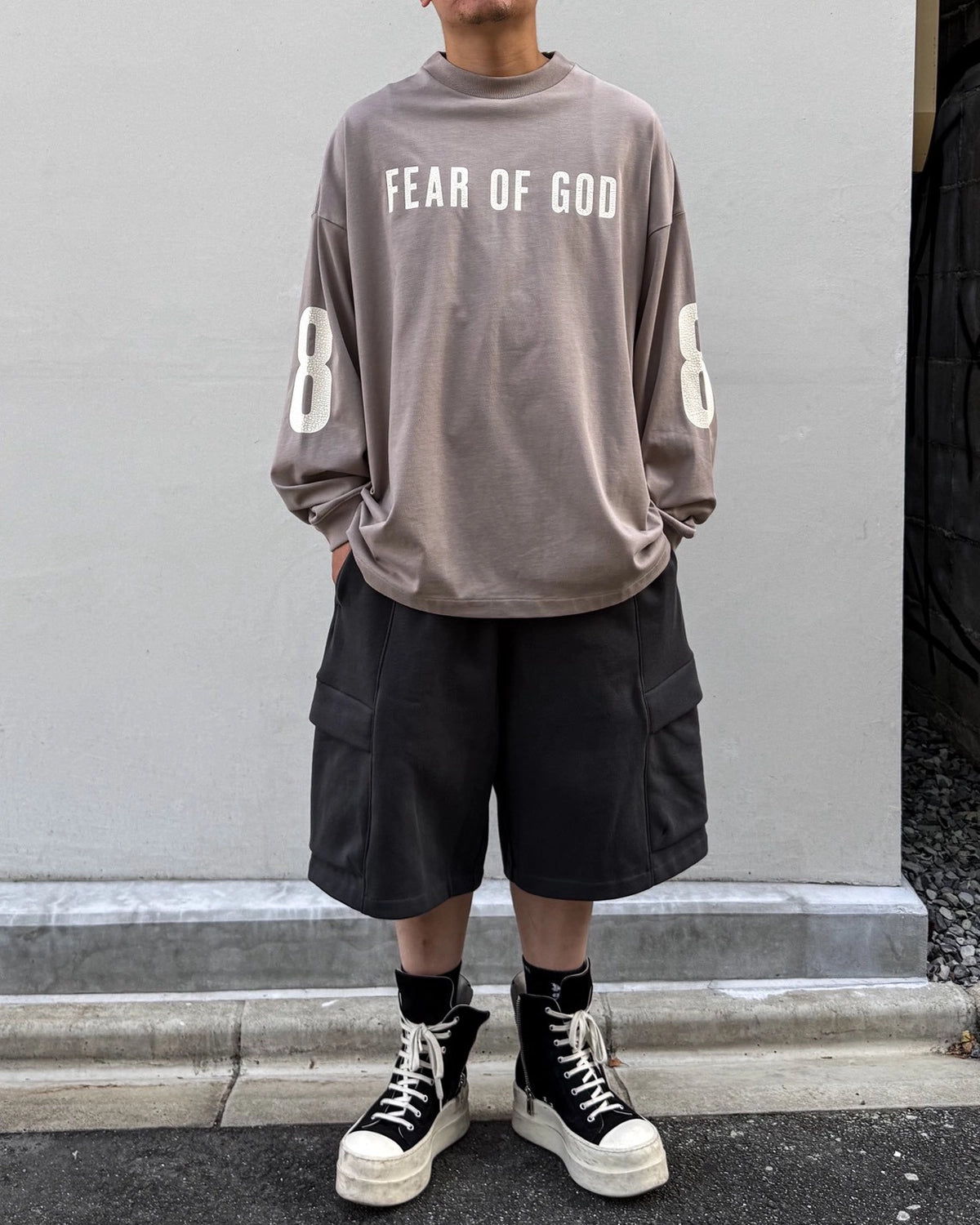 ESSENTIALS / Merch Long Sleeve Tee (RW00381-0225)