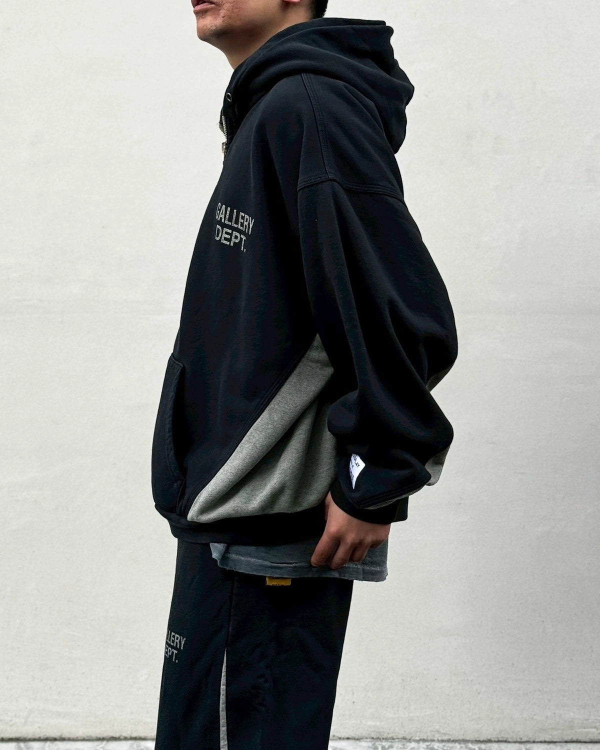 GALLERY DEPT. / CONTRAST PANEL SWEATSHIRT (OUT006)