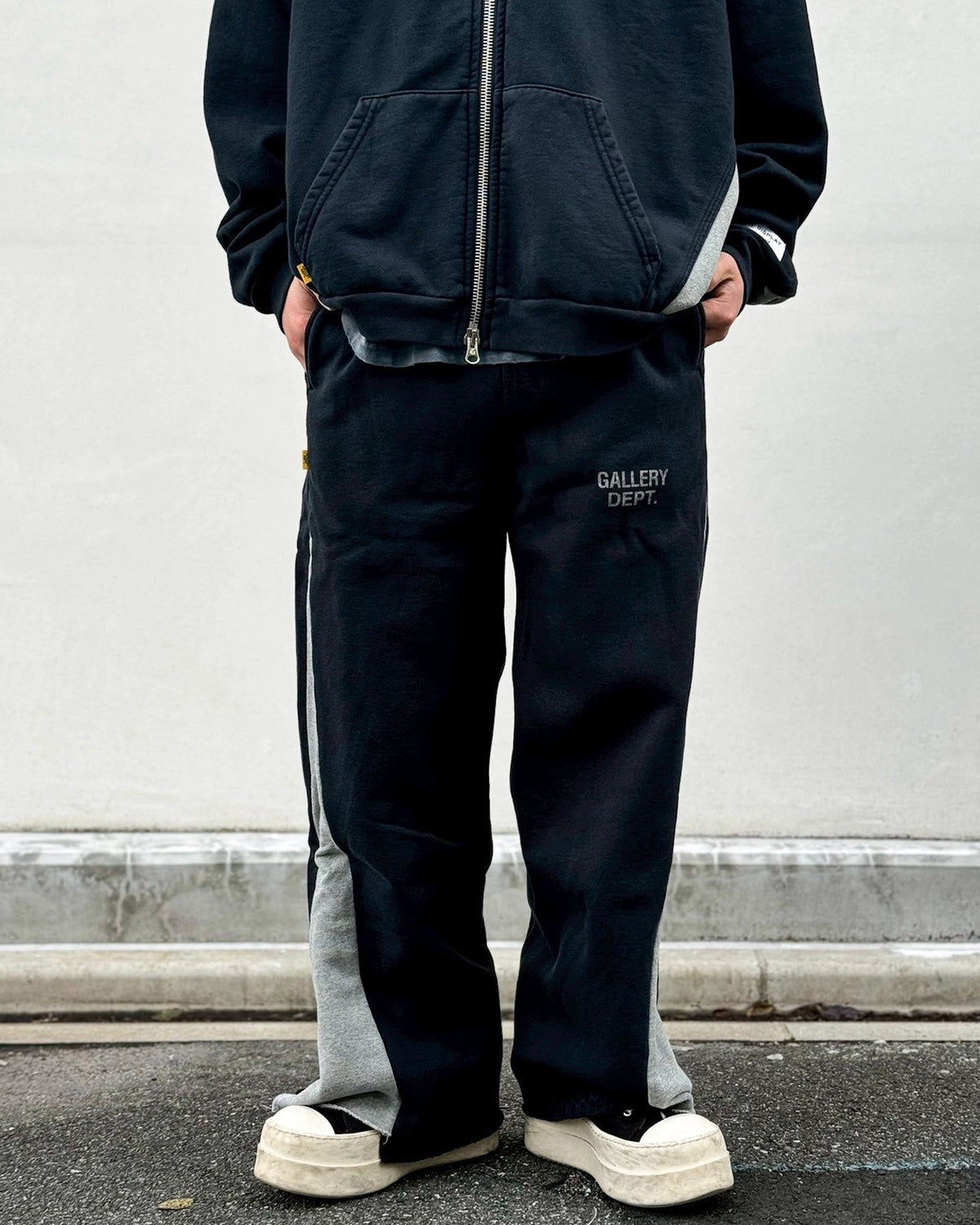 GALLERY DEPT. （ギャラリー デプト）/ TWISTED LEG SWEATPANT FLARE