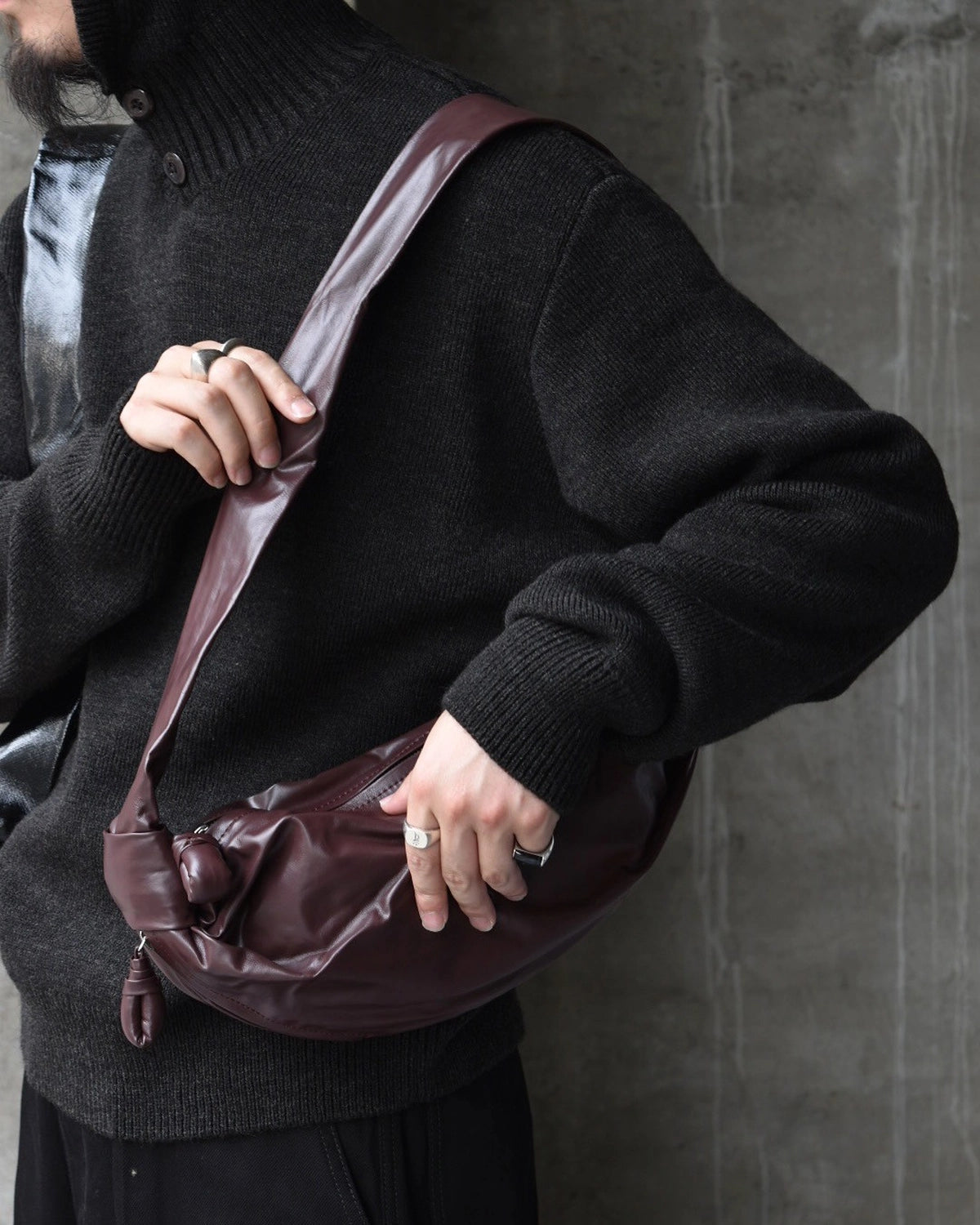 ◆LEMAIRE◆ バーガンディ スモール Soft Croissant バッグ LEMAIRE(ルメール) / SMALL SOFT CROISSANT | 公式通販・JACK in