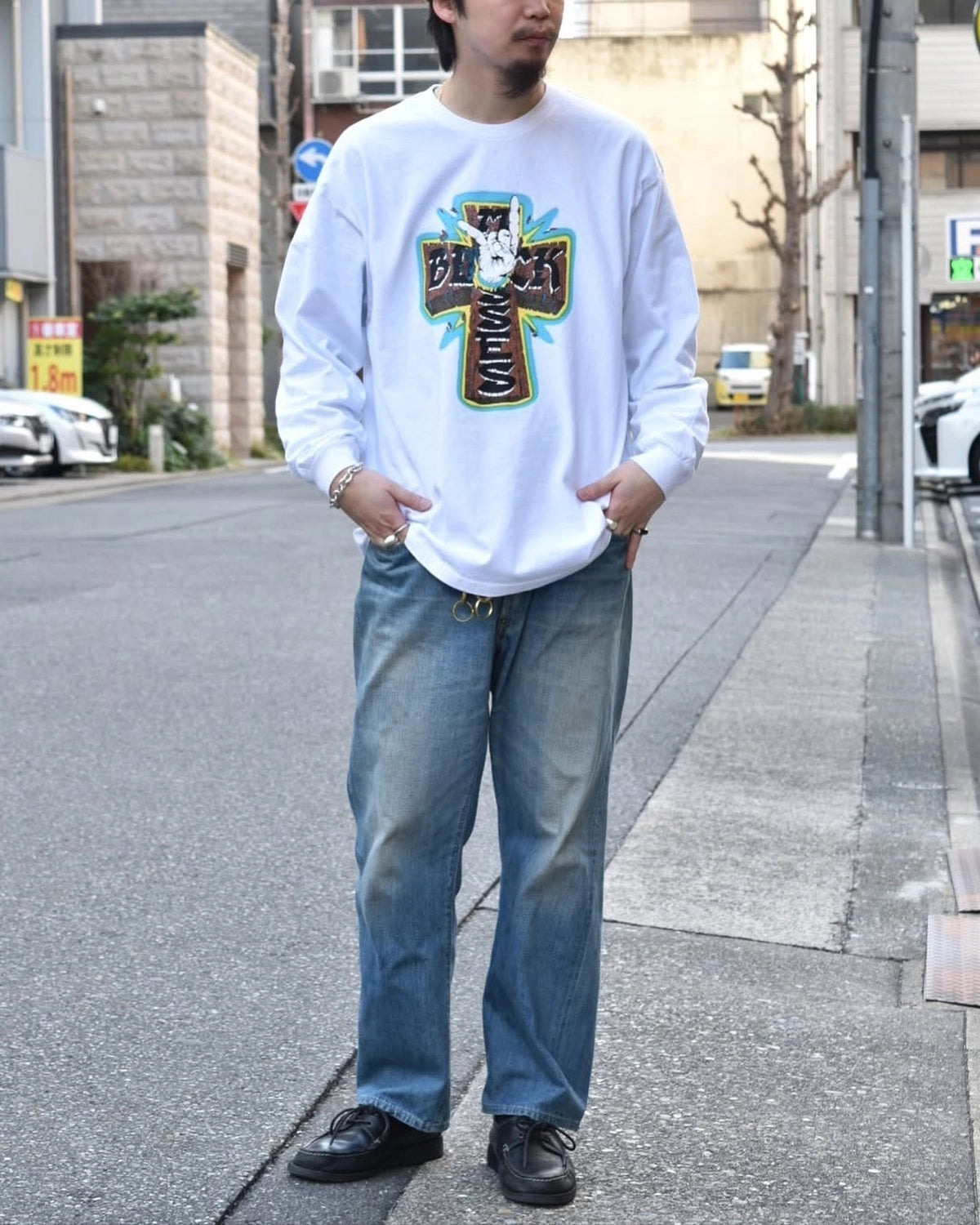 MASSES / T-SHIRT L/S CROSS HAND (1251015015)