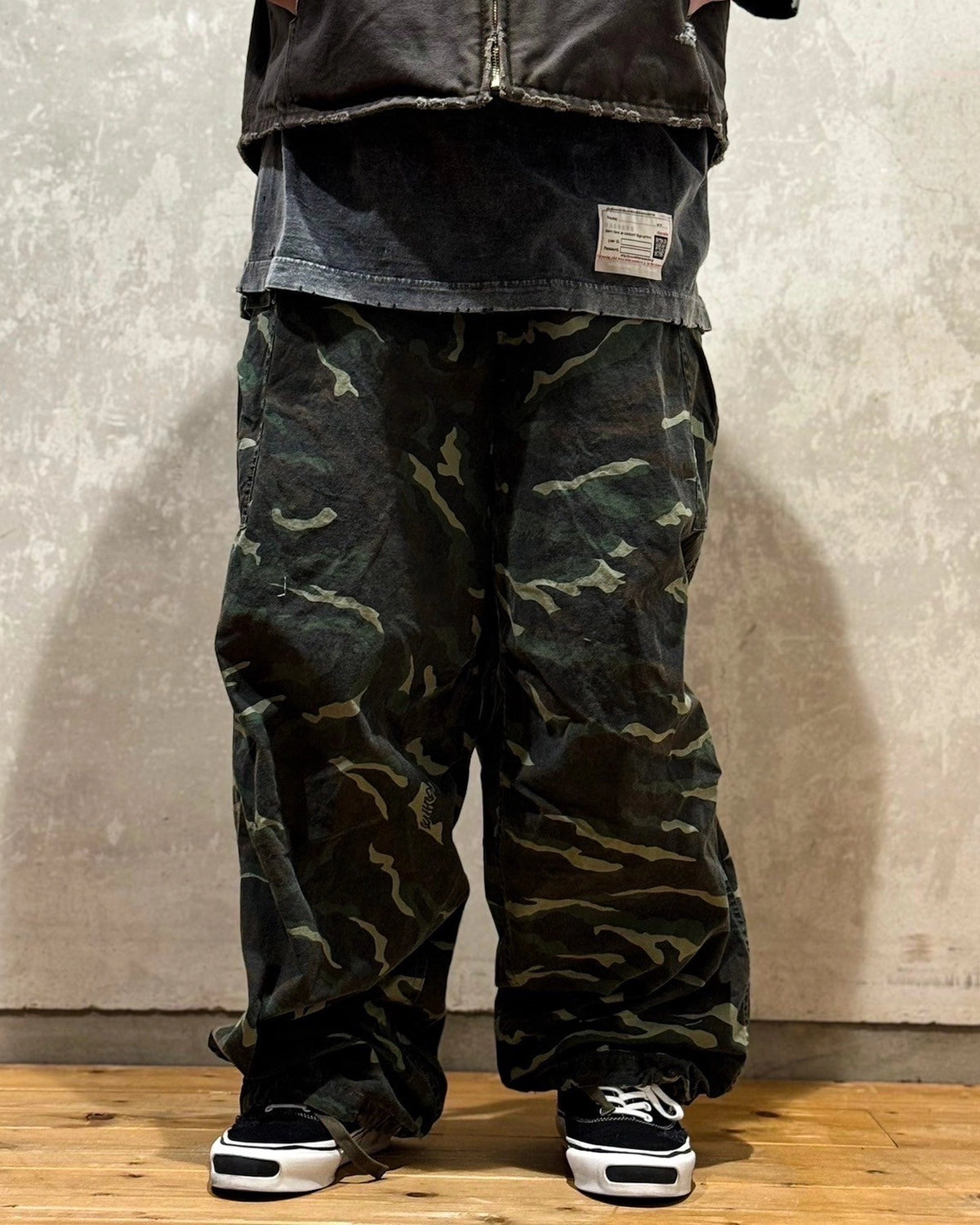 KAMIYA / Camo Wash Cargo Pants (G14PT016)