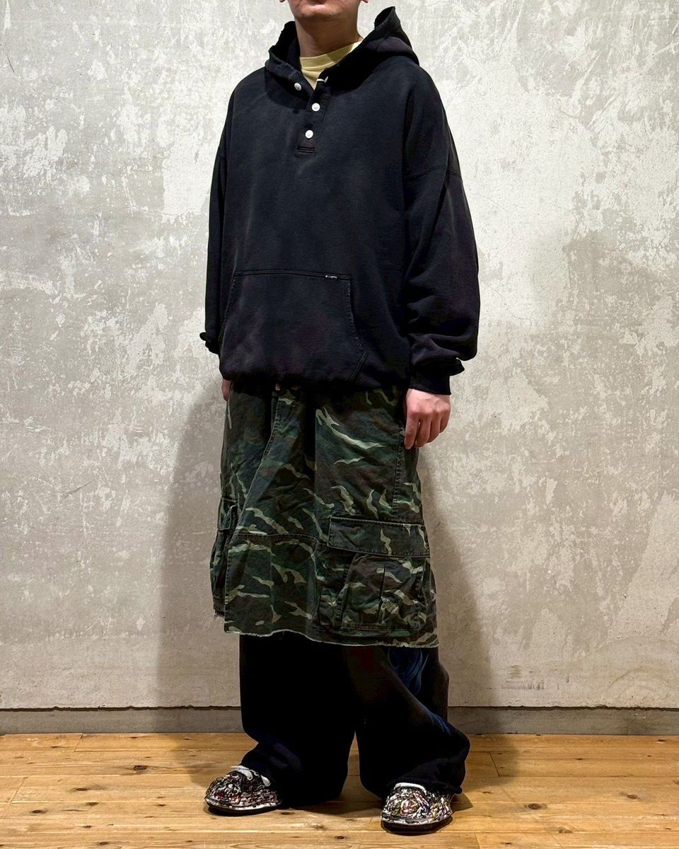 KAMIYA / Distressed Henry Neck Hoodie (G14HD76)