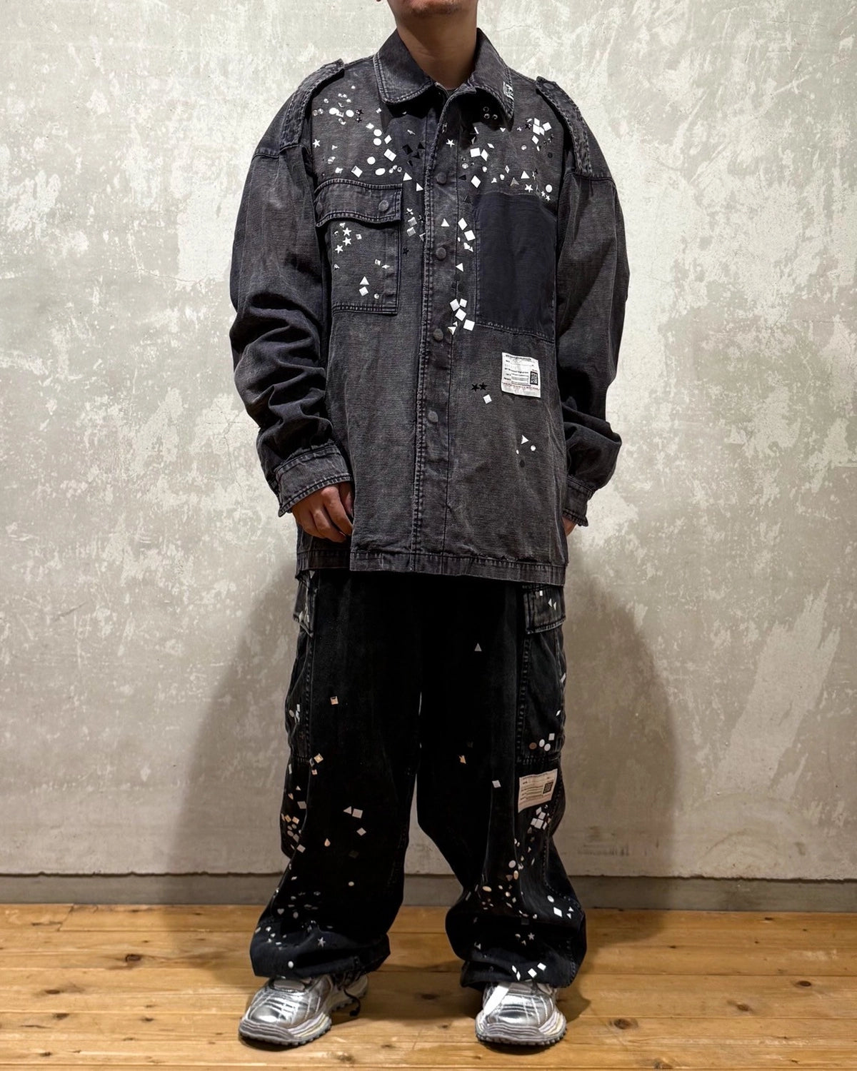 Maison MIHARA YASUHIRO / Embellished Military Shirt (A15SH087)