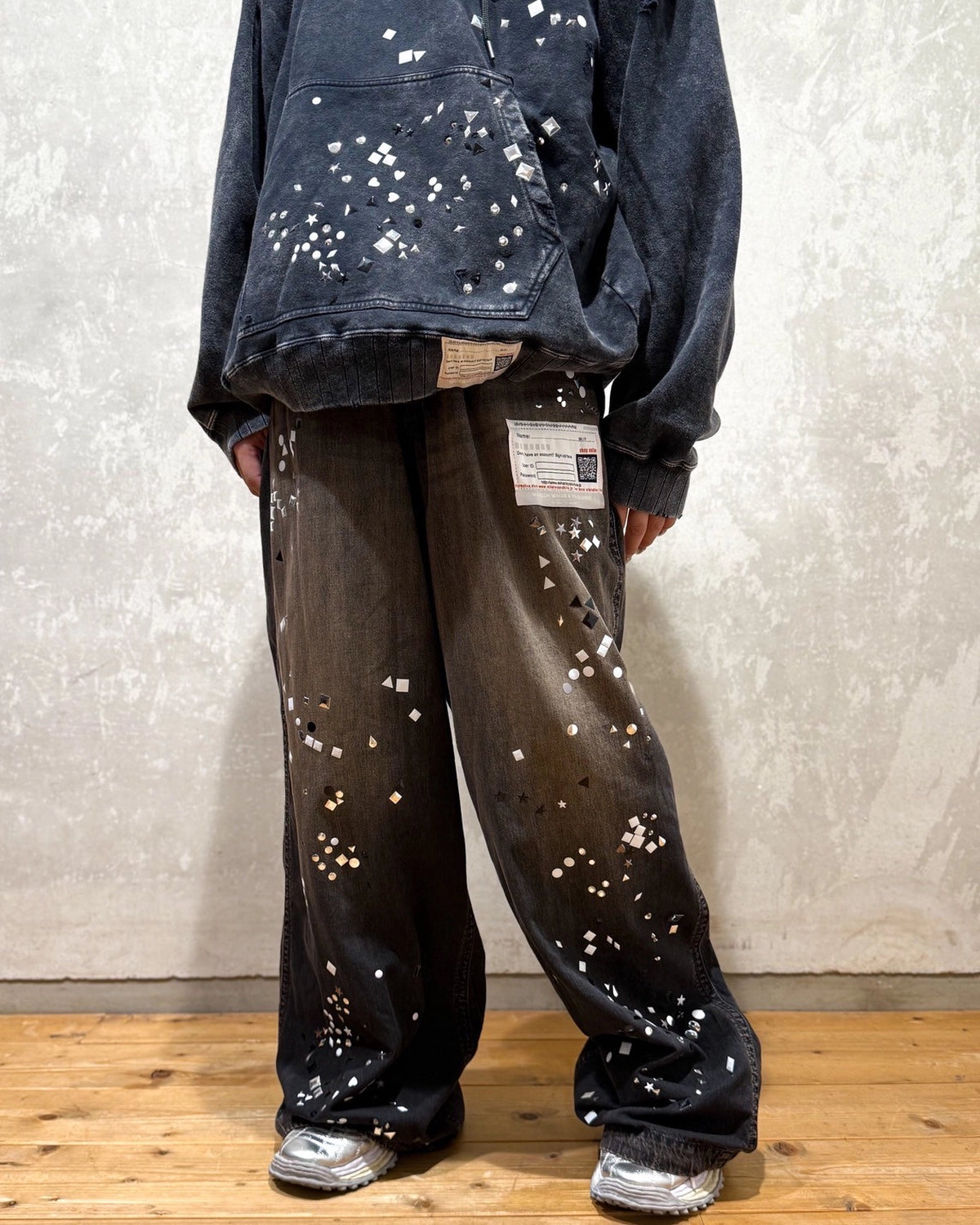 Maison MIHARA YASUHIRO / Embellished Denim Wide Pants (B15PT081)