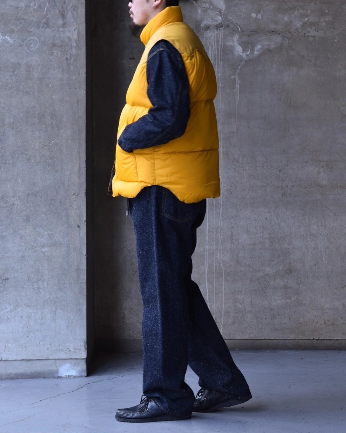 New Manual / #032 REVERSIBLE DOWN VEST (VT-YY-0002)