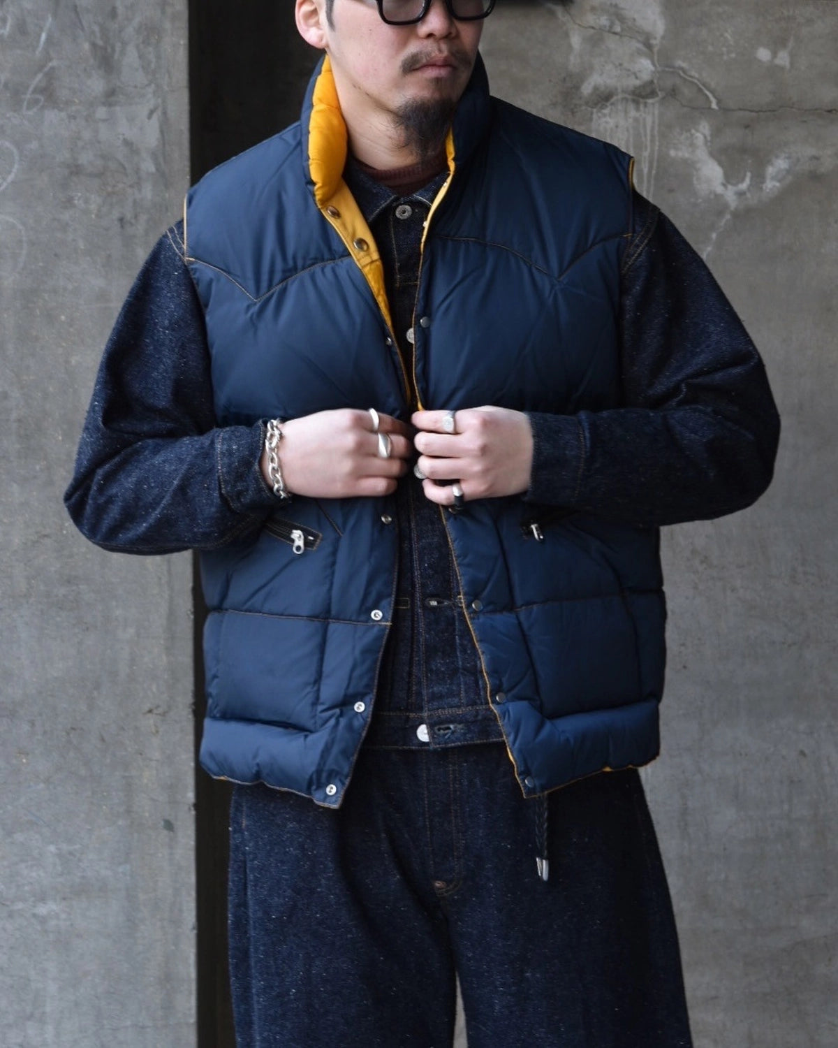 New Manual / #032 REVERSIBLE DOWN VEST (VT-YY-0002)