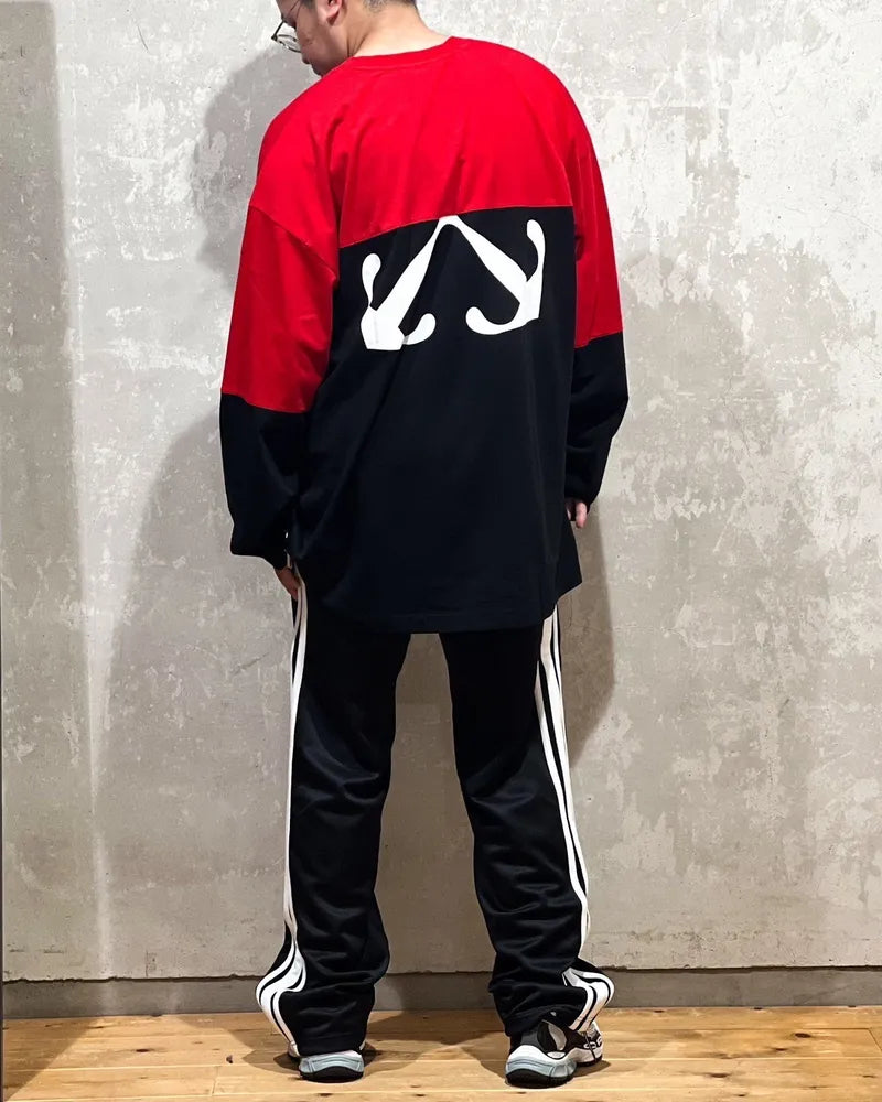 Off-White™ / HALF ARROW WIDE L/S TEE (OMAF24-RTW0067)