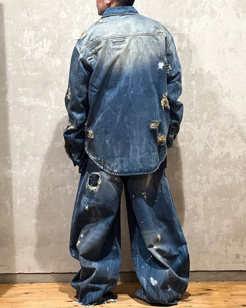 VETEMENTS / TRASHED BIG SHAPE JEANS (UA65PA885D)