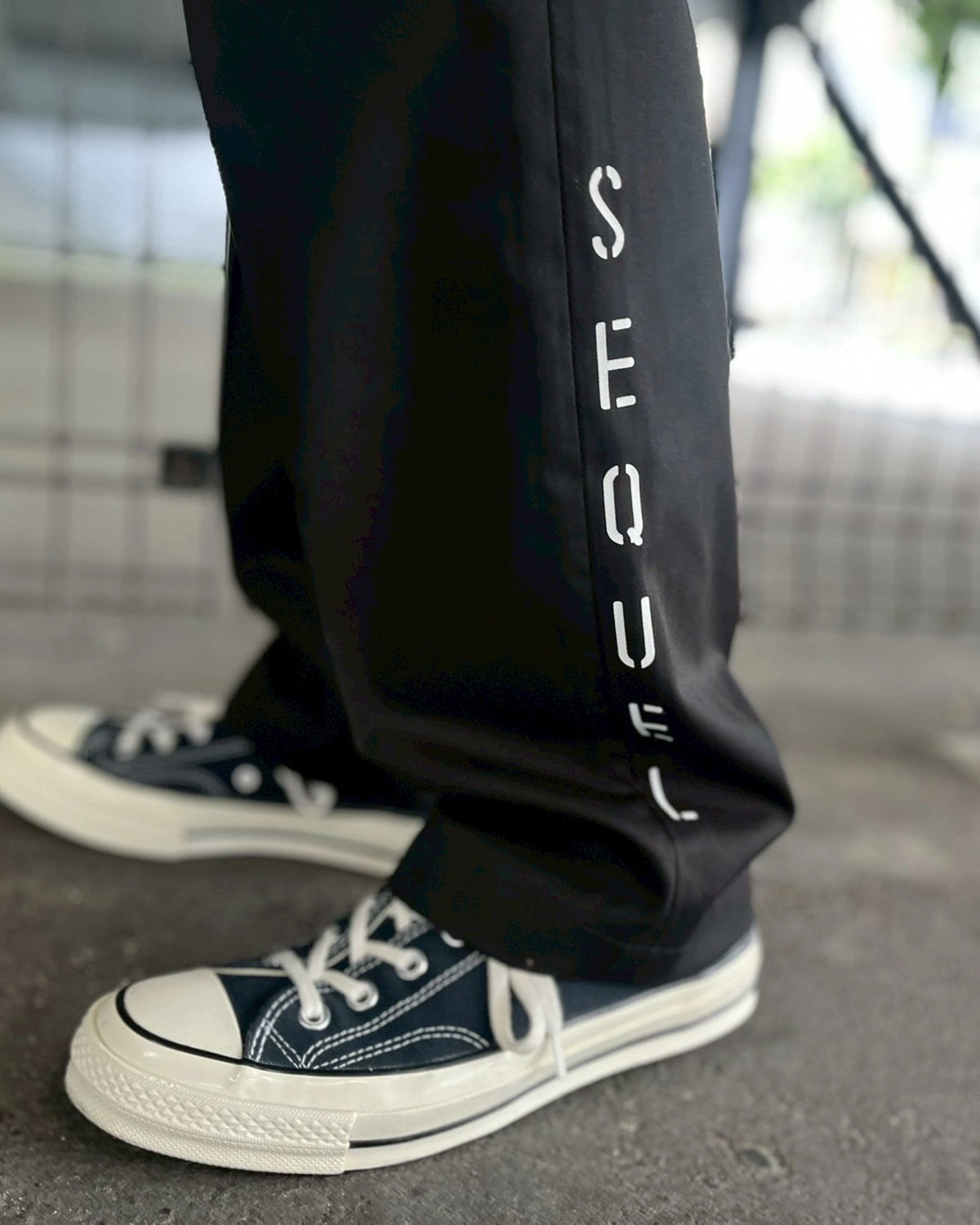 【希少】シークエル SEQUEL TYPE-F 裾ロゴチノパン ツイル M SEQUEL(シークエル) / CHINO PANTS TYPE-F (SQ-23AW-PT-08