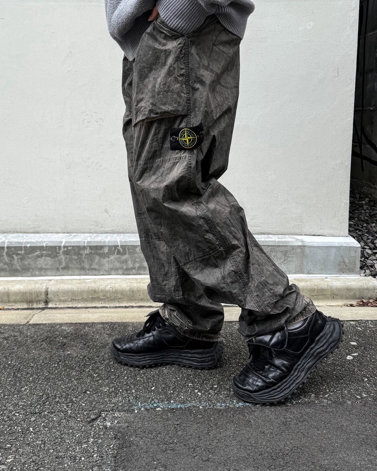 STONE ISLAND / PANTALONE LOOSE FODERATO CON (L2S153100057S0E16)