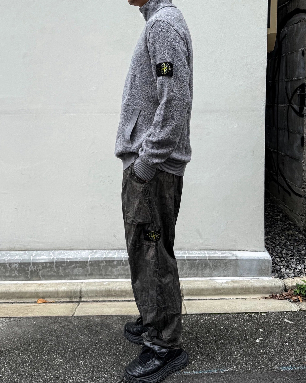 STONE ISLAND / PANTALONE LOOSE FODERATO CON (L2S153100057S0E16)