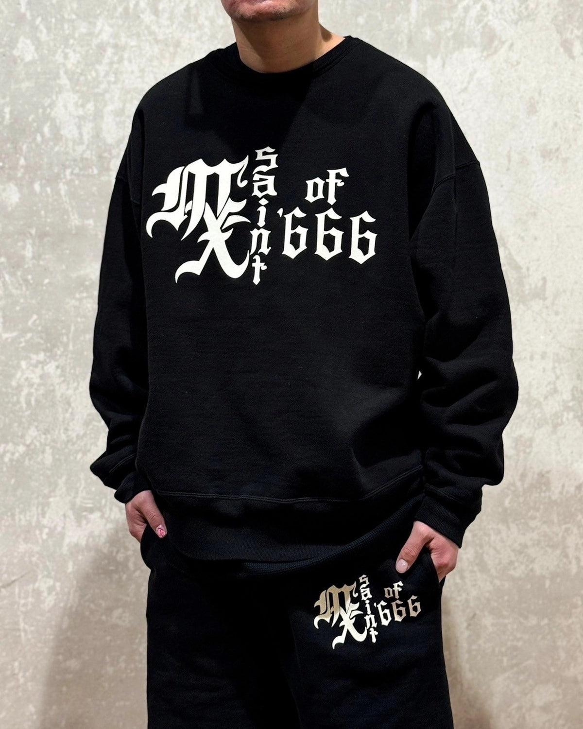 ©︎SAINT Mxxxxxx / CREW NECK SWEART -MX666 (SM-HR8-0000-043)