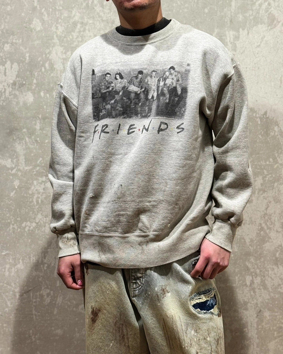 ©︎SAINT Mxxxxxx  × FRIENDS / FRD_CREW NECJ SWEAT (SM-HR8-0000-C58)