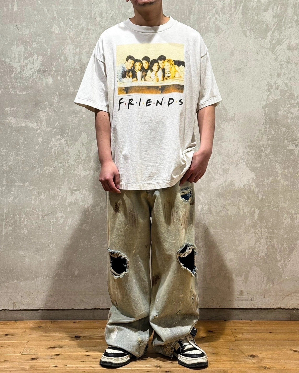 ©︎SAINT Mxxxxxx  × FRIENDS / FRD_SS TEE  (SM-HR8-0000-C57)