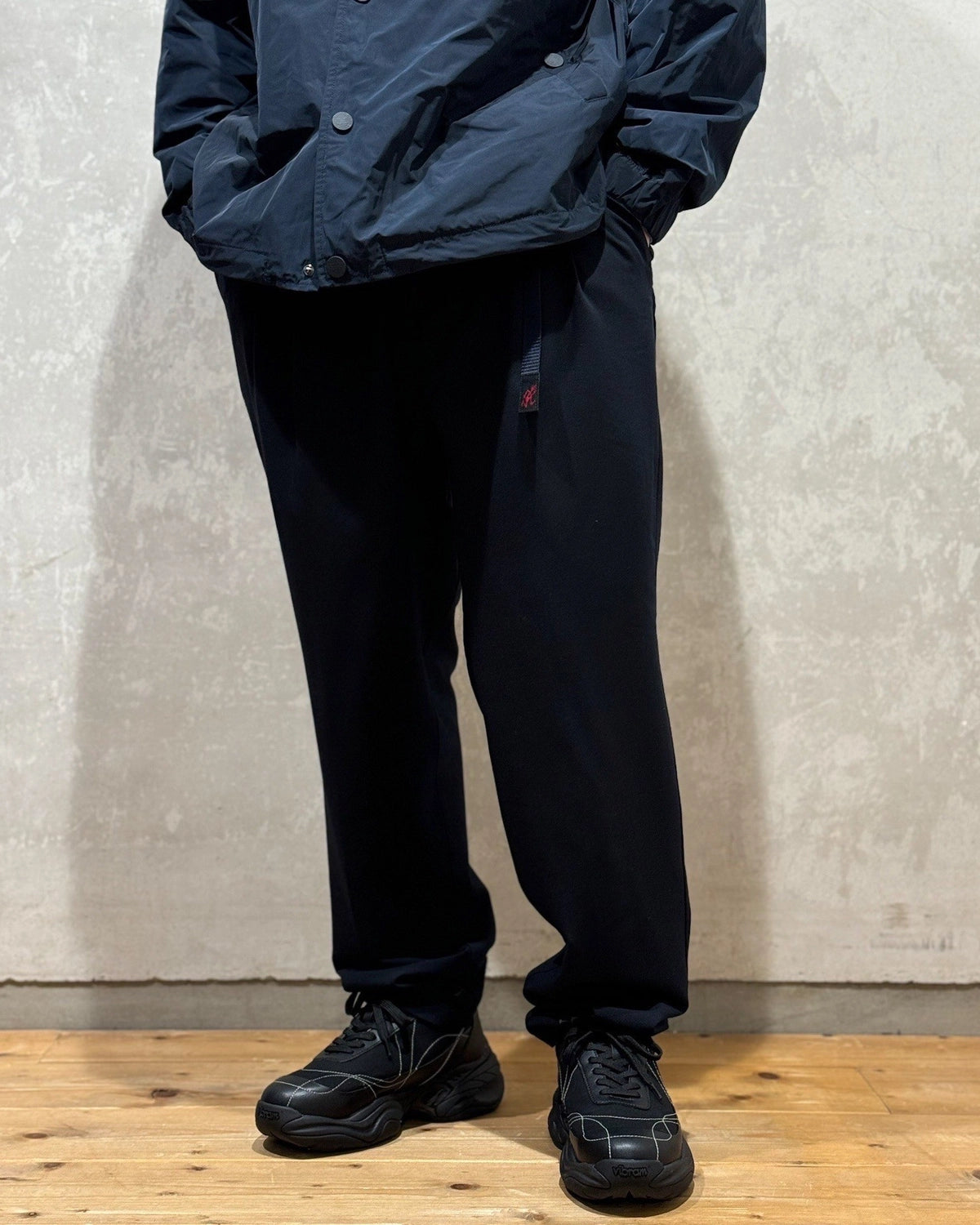 White Mountaineering  / WM×GRAMICCI 2 TUCK TAPERED PANTS (WM2571404)