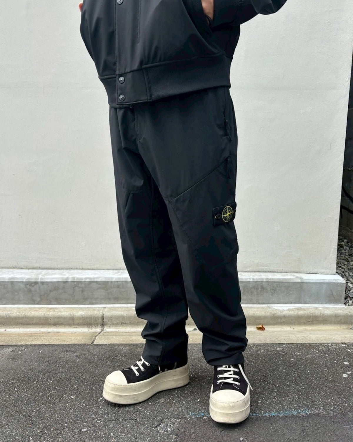 STONE ISLAND / PANTALONE REGULAR (L2S153100055S0A27)