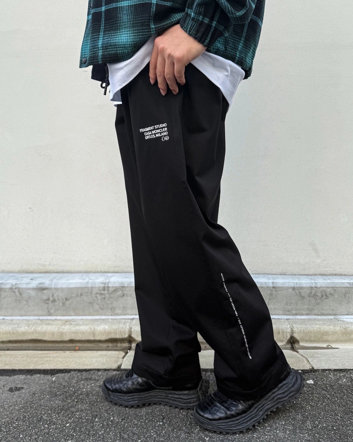 MONCLER × FRAGMENT / TROUSERS PANTS (L209U2A00001N1126)