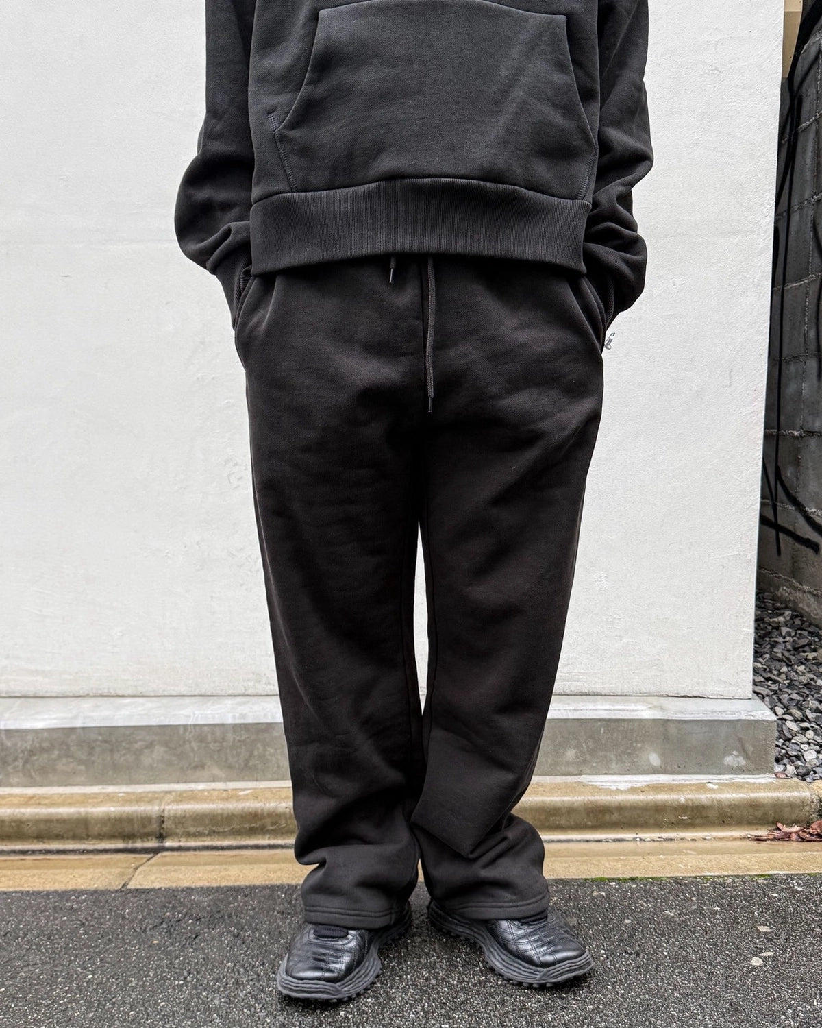entire studios / STRAIGHT LEG SWEATPANT (ESFW26PA08012)