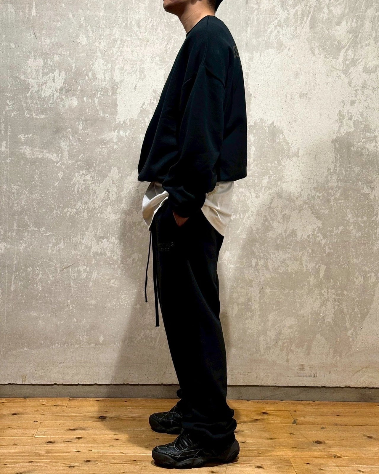 ESSENTIALS / RELAXED SWEATPANT (130SP258220F)