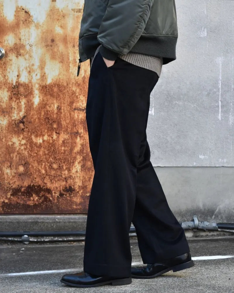 MARKAWARE / CASHMERE DOUBBLE PLEATED TROUSERS (A24C19PT01C)