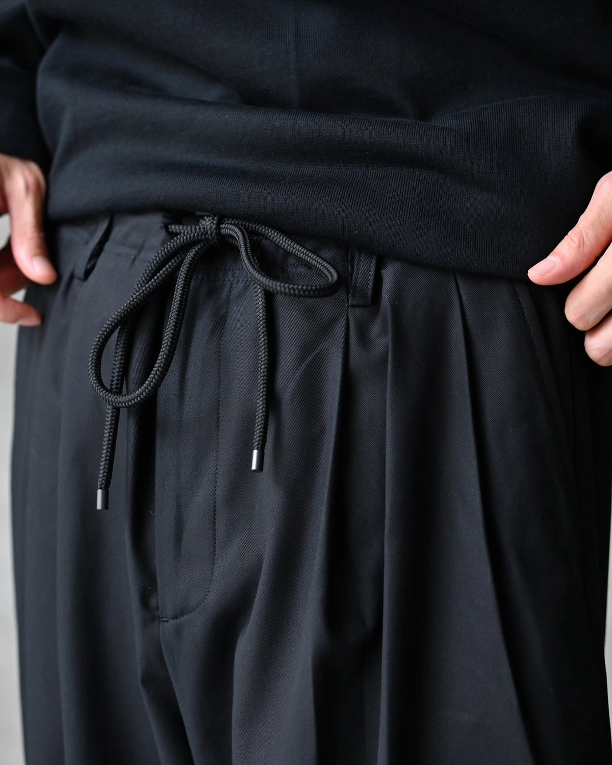MARKAWARE / Organic Cotton Survival Cloth / Double Pleated Easy Trousers (A26C03PT02C)