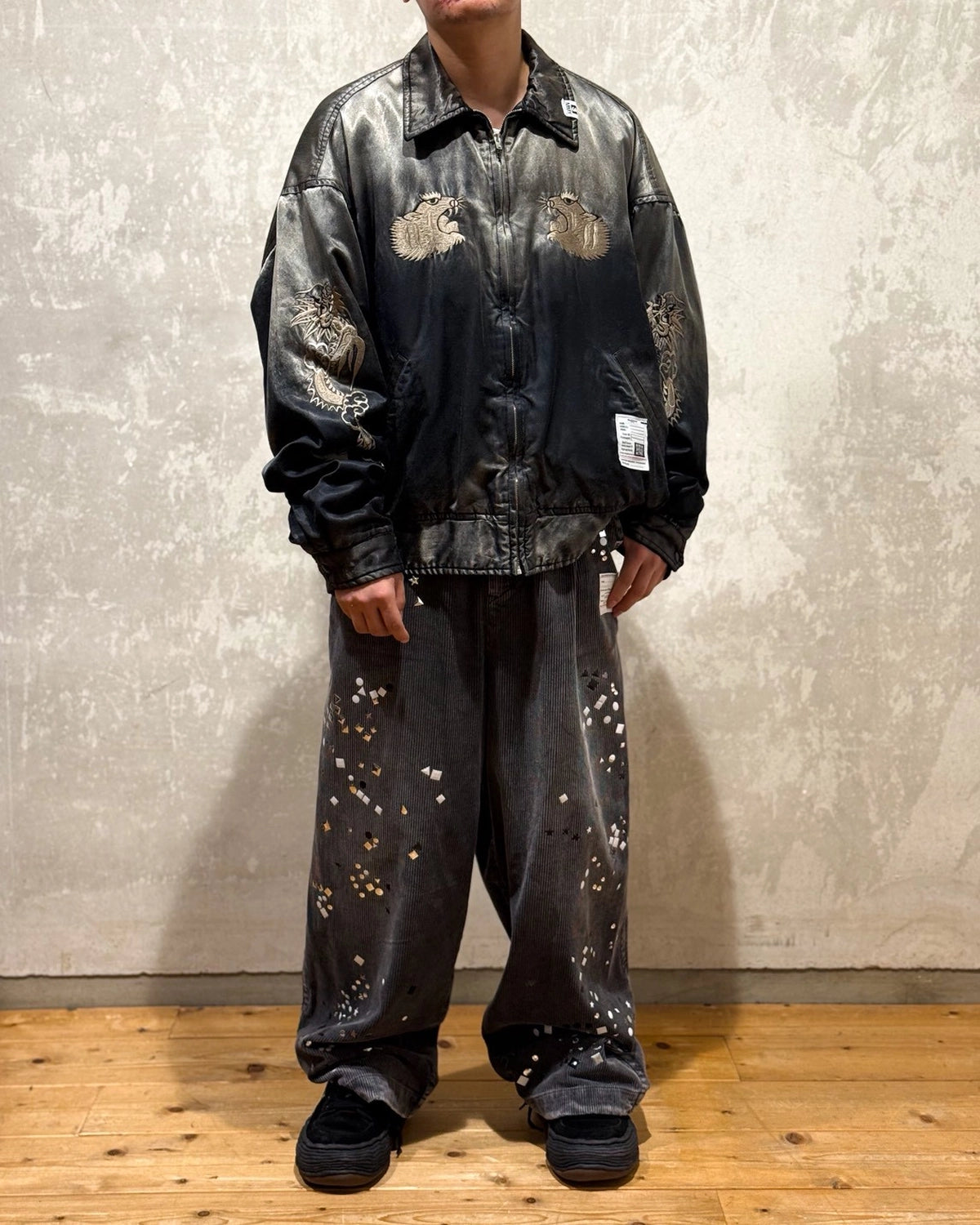 Maison MIHARA YASUHIRO / Embellished Corduroy Pants (A15PT034)