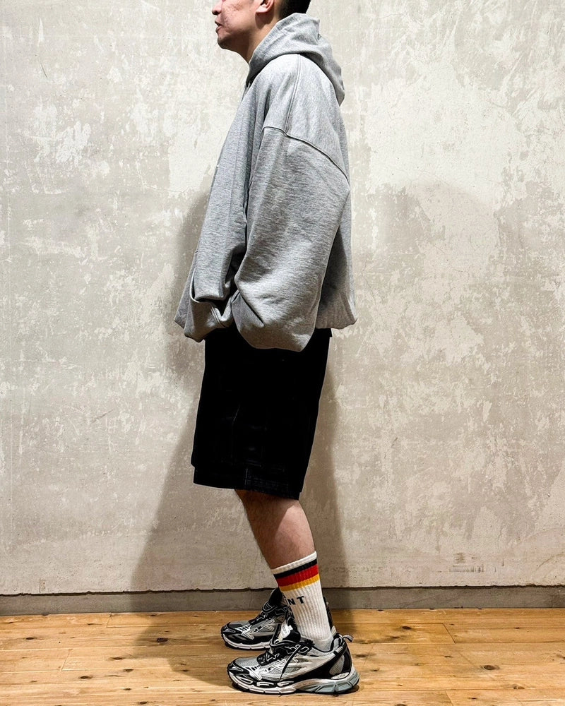 VETEMENTS / CARGO SHORTS (UA66SS520B2803)
