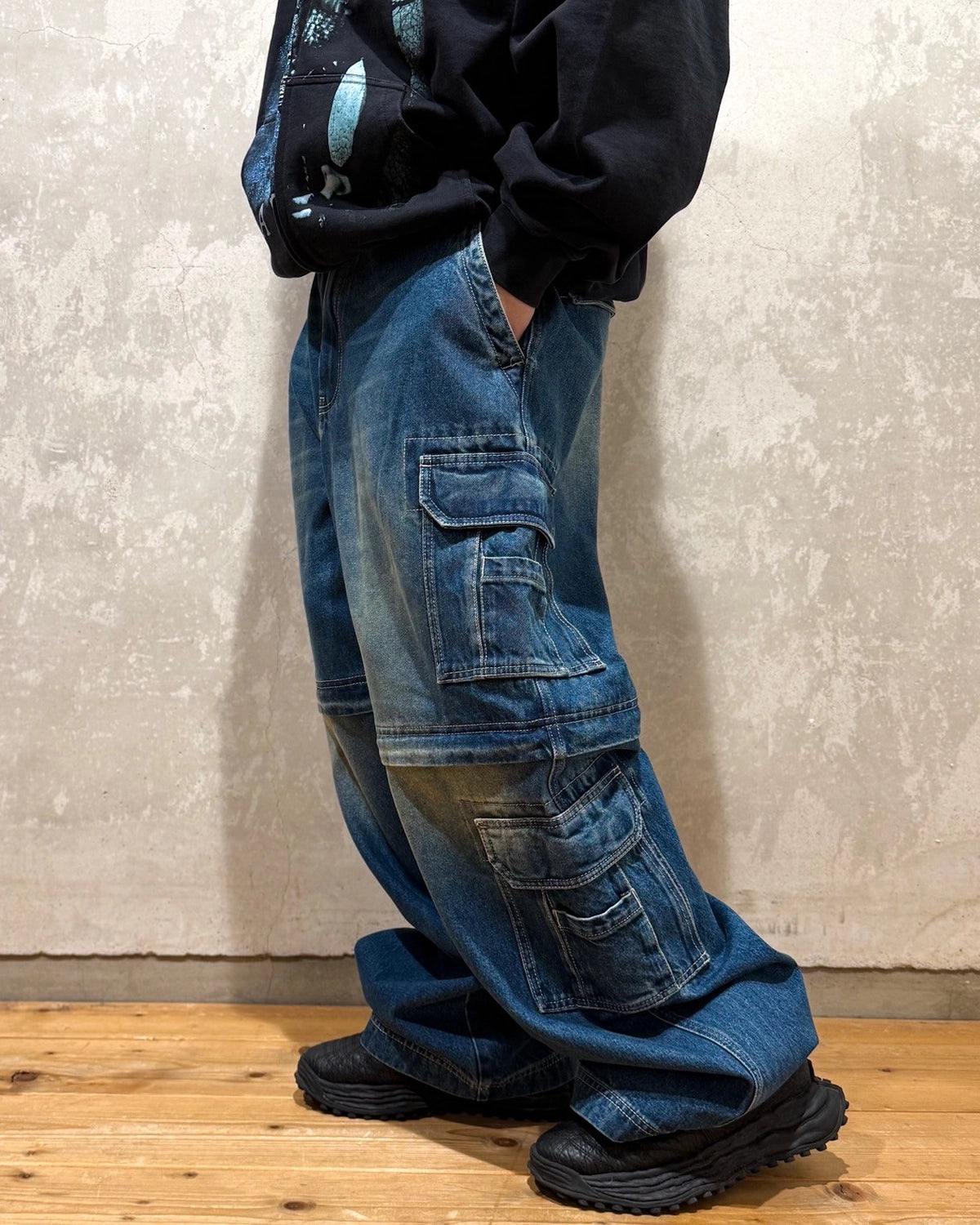 VETEMENTS / HIP-HOP CARGO JEANS (UH76DP350BG)
