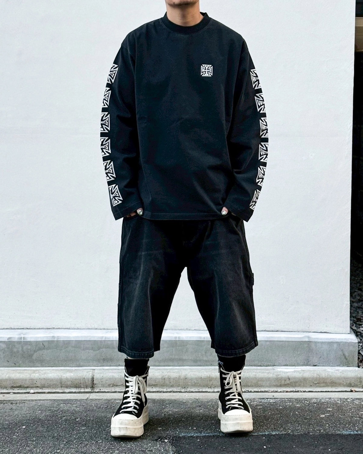 VETEMENTS / BIKER CROSS SLEEVES LONGSLEEVE (ME76LS172B)